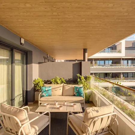 Oasis Village - Laguna Rosa & Sport Apartment