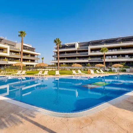 Oasis Village - Laguna Rosa & Sport